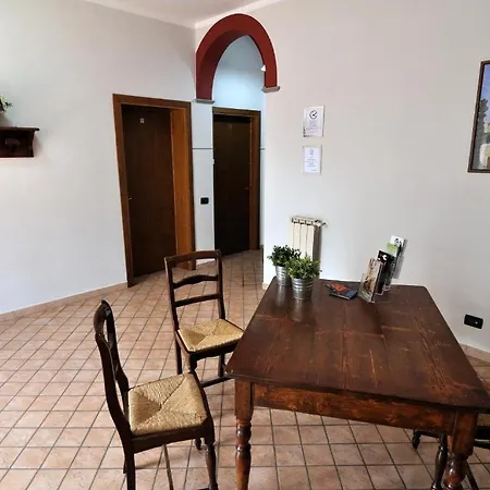 Relais Stella Πανσιόν 2*