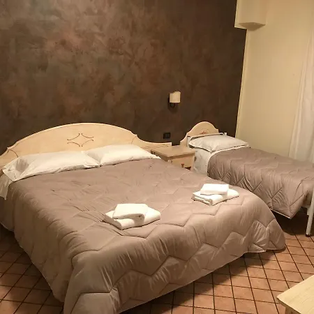 Relais Stella Πανσιόν 2*